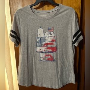 Peanuts Snoopy 2x Graphic Tee NWOT